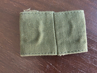 6 UDR cloth shoulder slide. (6th (County Tyrone) Battalion HQ Omagh).
