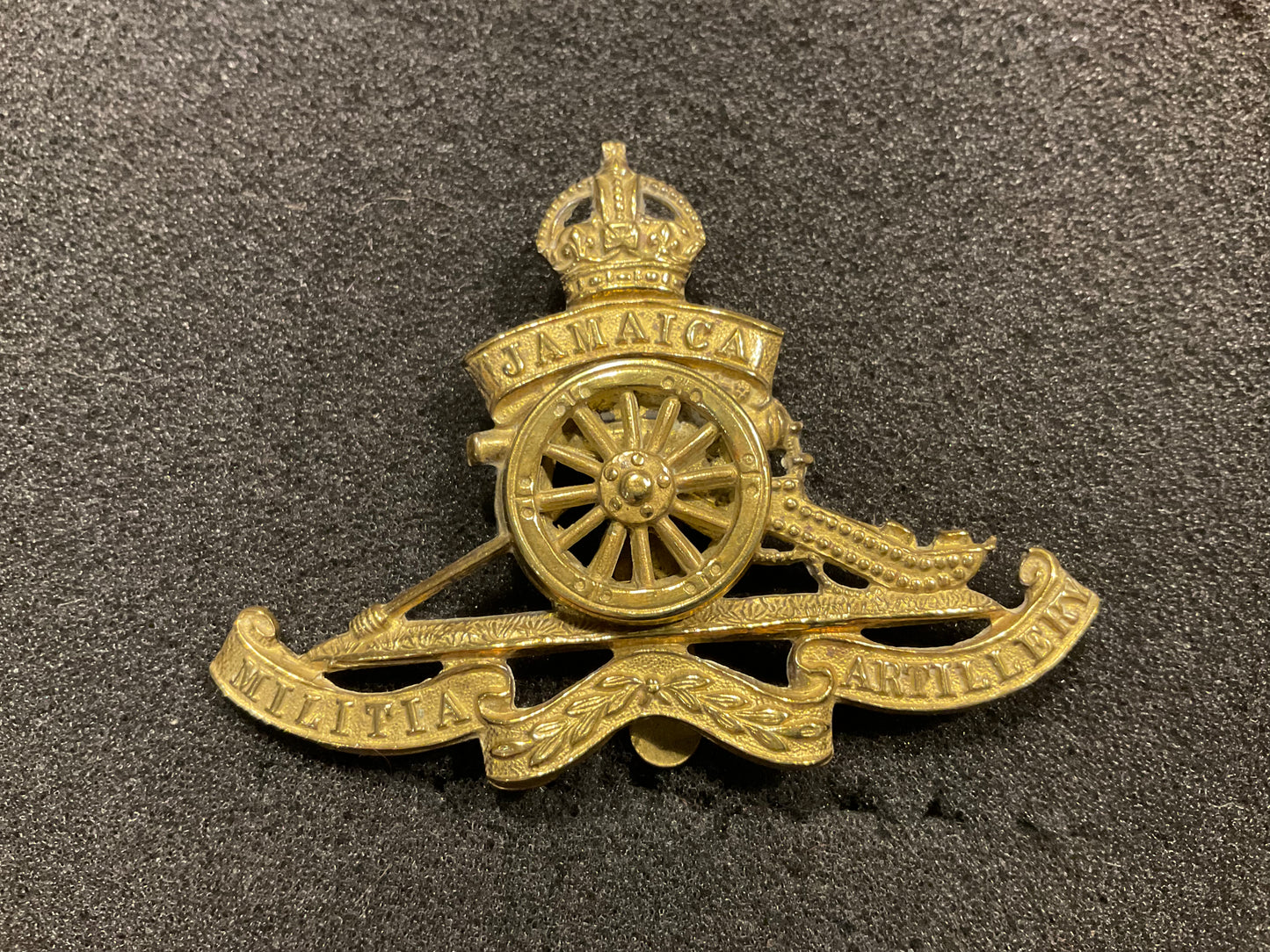 K/C Jamaica Militia Artillery cap badge by Firmin