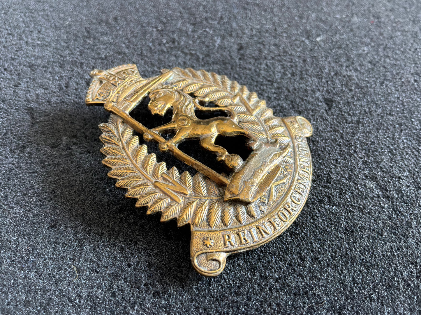 WW1 New Zealand Rifle Brigade Reinforcements cap badge.