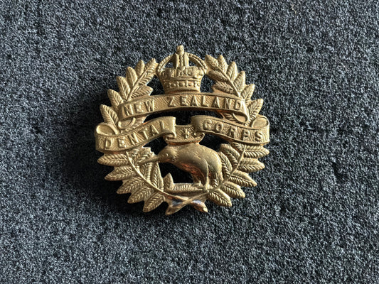 New Zealand WW2 era NZ Dental Corps Cap Badge