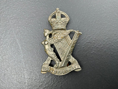 WW2 Royal Ulster Rifles w/m cap badge.
