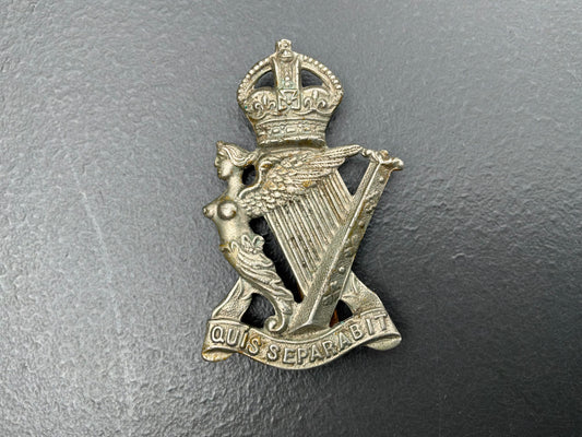 WW2 Royal Ulster Rifles w/m cap badge.