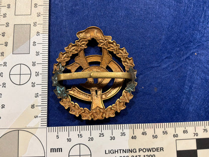 WW1 CEF Canadian Army Veterinary Corps cap badge by Scully.