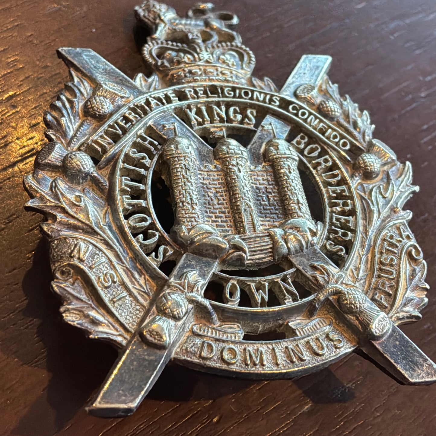 QVC Kings Own Scottish Borderers, Officers fully fretted glengarry cap badge.