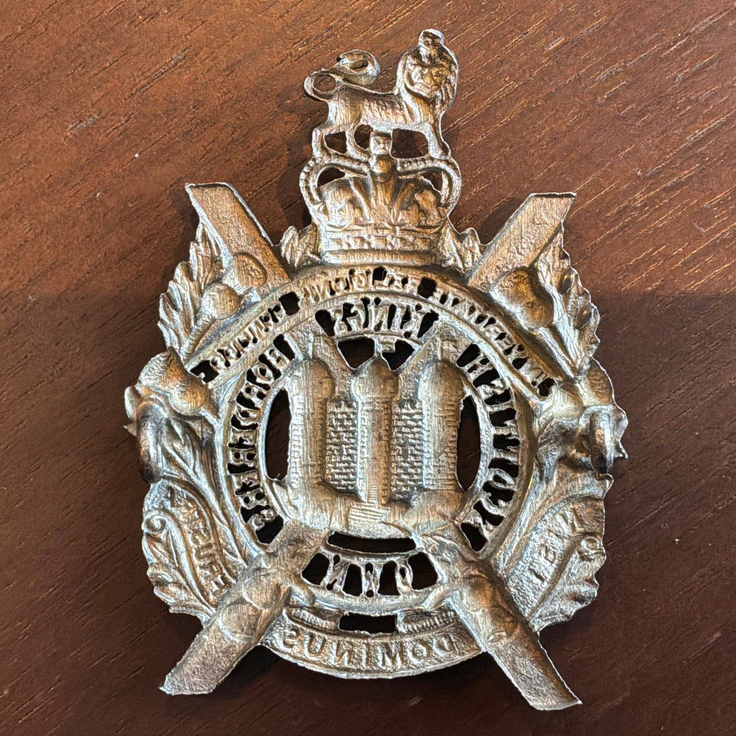 QVC Kings Own Scottish Borderers, Officers fully fretted glengarry cap badge.