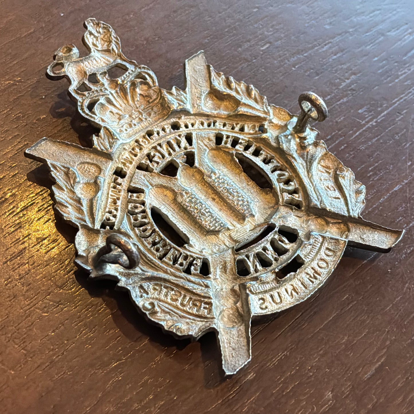 QVC Kings Own Scottish Borderers, Officers fully fretted glengarry cap badge.