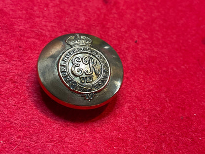 Edward VII Consular Service undress uniform button by PITT.