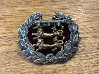 1st VB Leicestershire Regt officers collar Badge