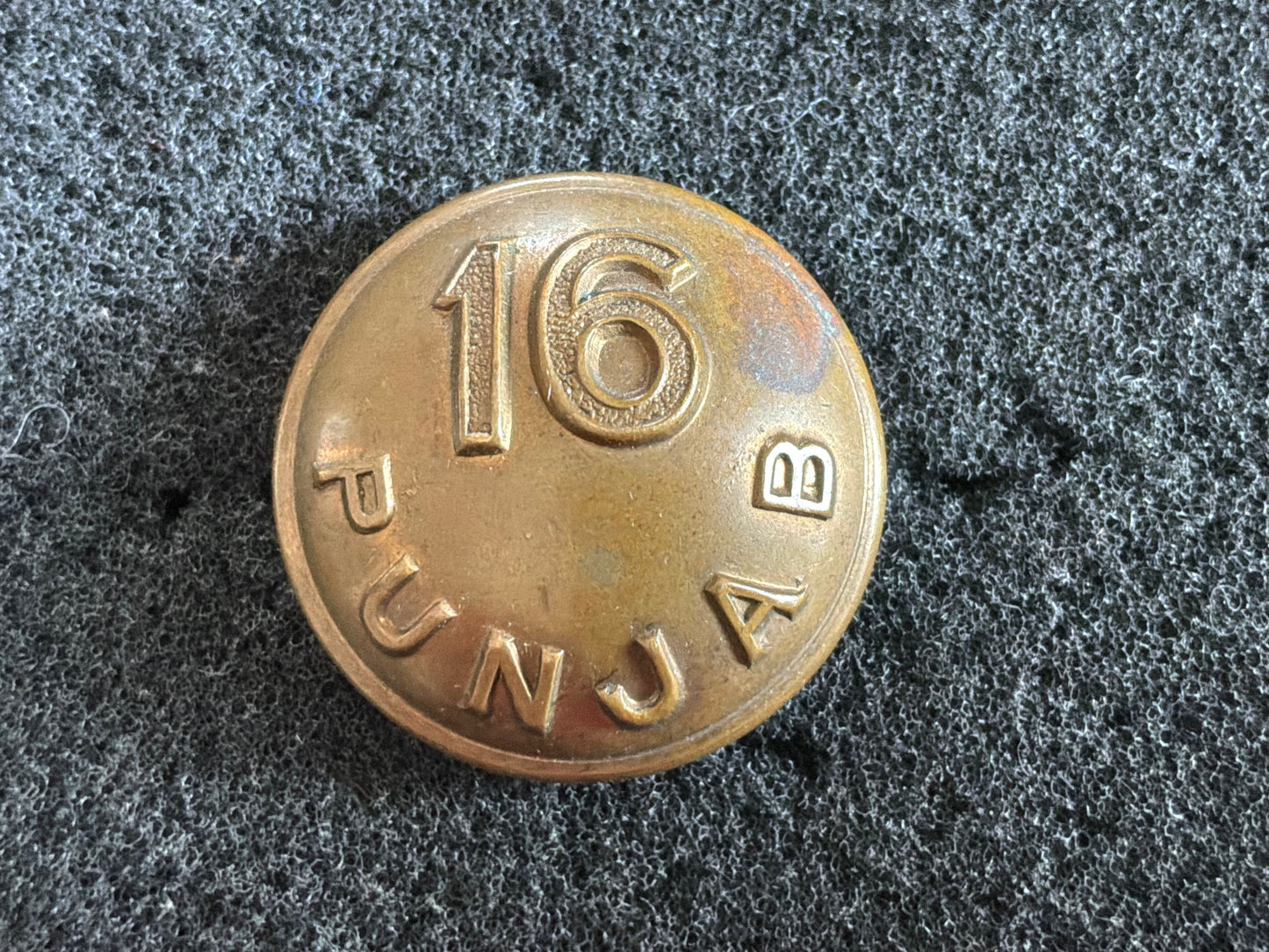 WW2 16th Punjab Regiment (1922-47) 25mm brass button
