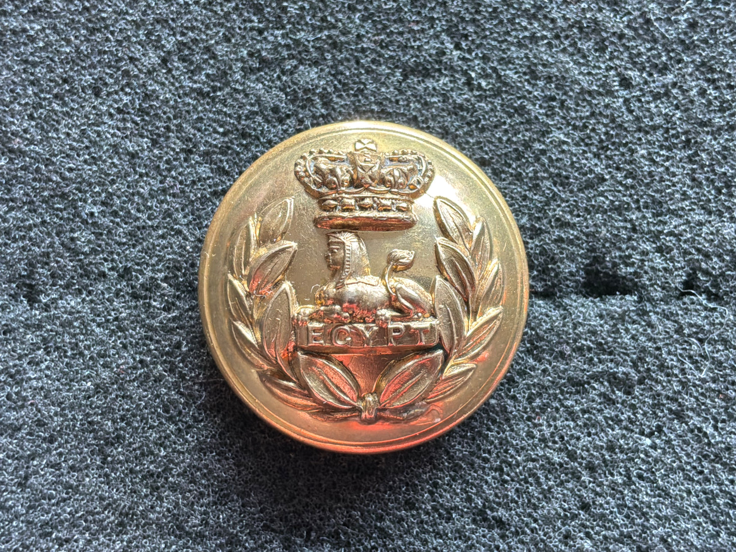 QVC Lancashire Fusiliers officers gilt button 1881-1901 by Firmin.