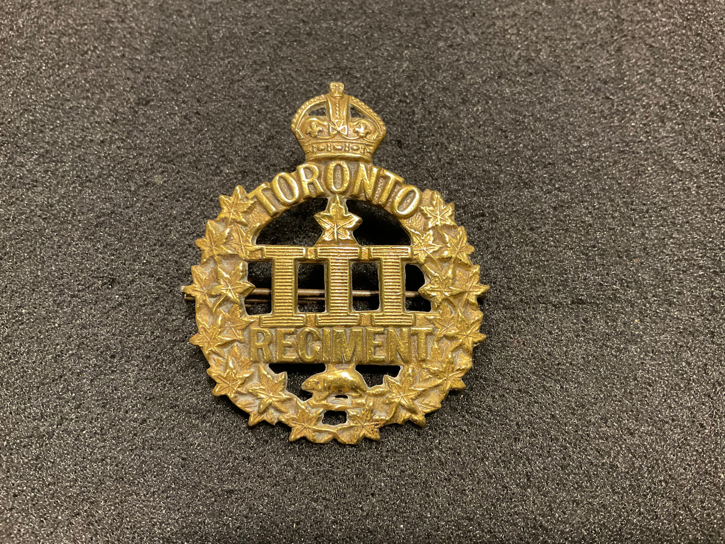 WW1 C.E.F 3rd Battalion (Toronto) cap badge made by Gaunt London.