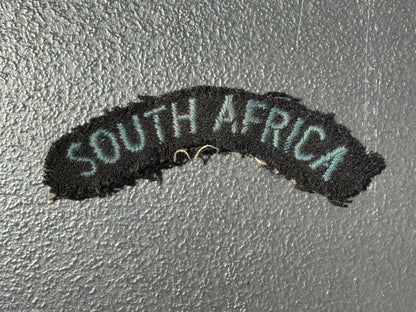 WW2 ‘SOUTH AFRICA’ Airforce cloth shoulder title.