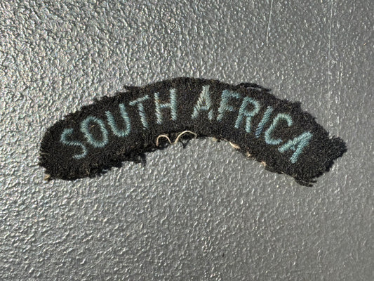 WW2 ‘SOUTH AFRICA’ Airforce cloth shoulder title.