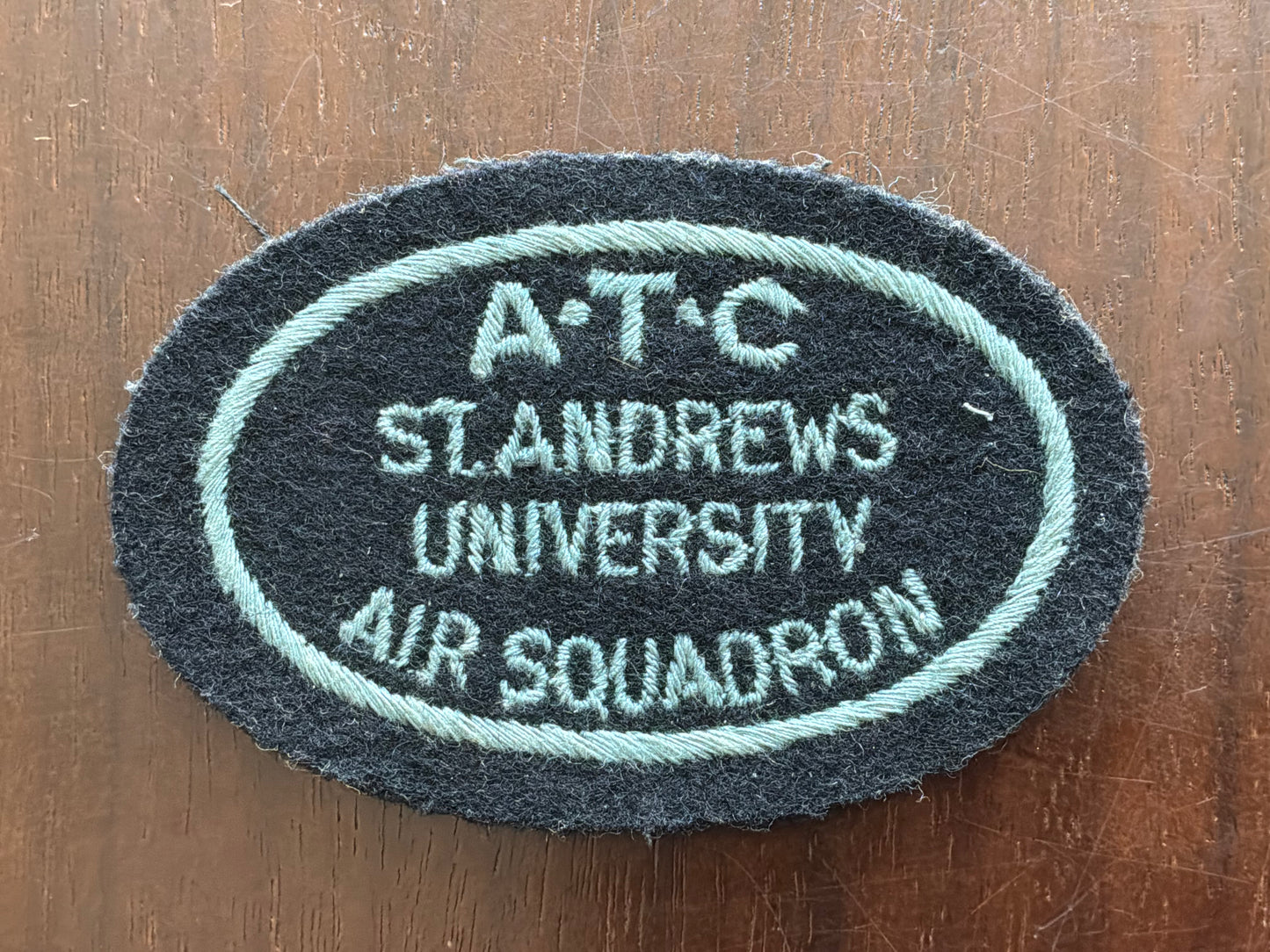 WW2 A.T.C ST ANDREWS UNIVERSITY AIR SQUADRON cloth badge.