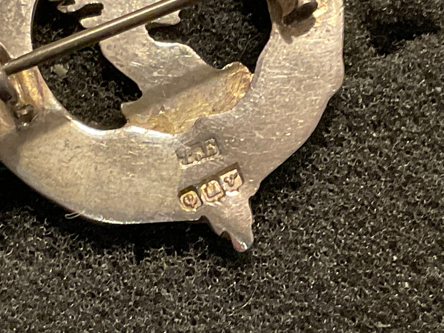 Lovat Scouts silver sweetheart badge – Hallmarked Edinburgh 1928