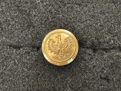 WW2 Free Polish senior officers gilt 15mm hat button by Gaunt London.