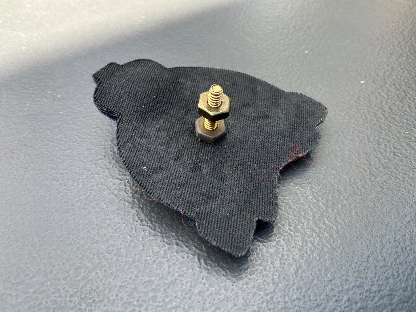 Post 1983 R.C.M.P Officers rank cap badge.