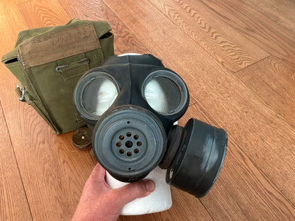1943 dated Light Weight respirator issued to R.N Submariner John GOSCOMBE.