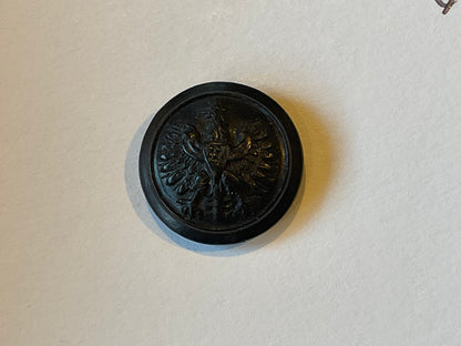 Rare WW2 Polish Forces black Bakelite economy 18mm button