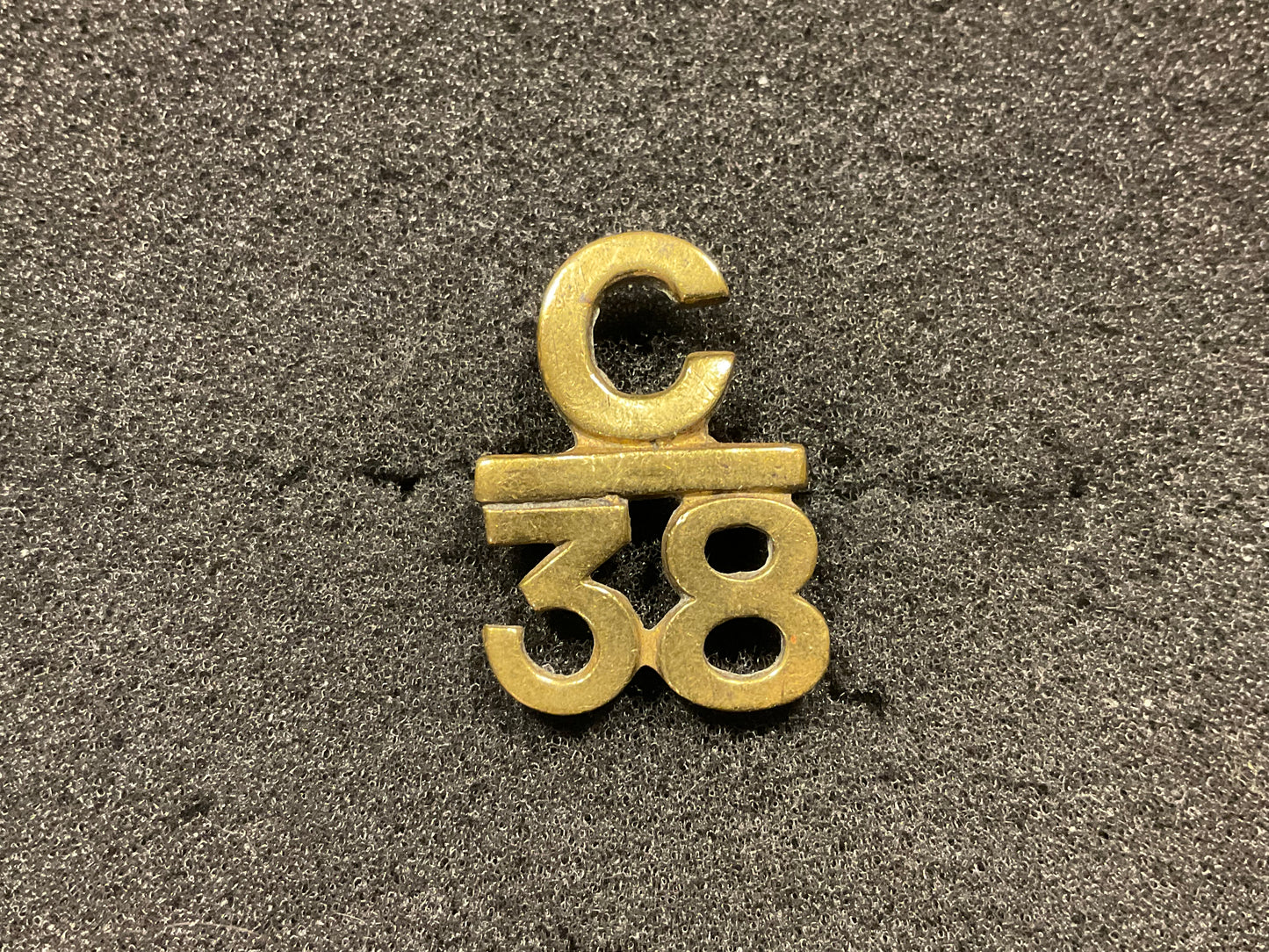 WW1 CEF 38th Infantry Batt “Royal Ottawa Battalion” C/38 collar by TIPTAFT.