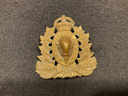 K/C Royal Canadian Mounted Police (R.C.M.P) cap badge