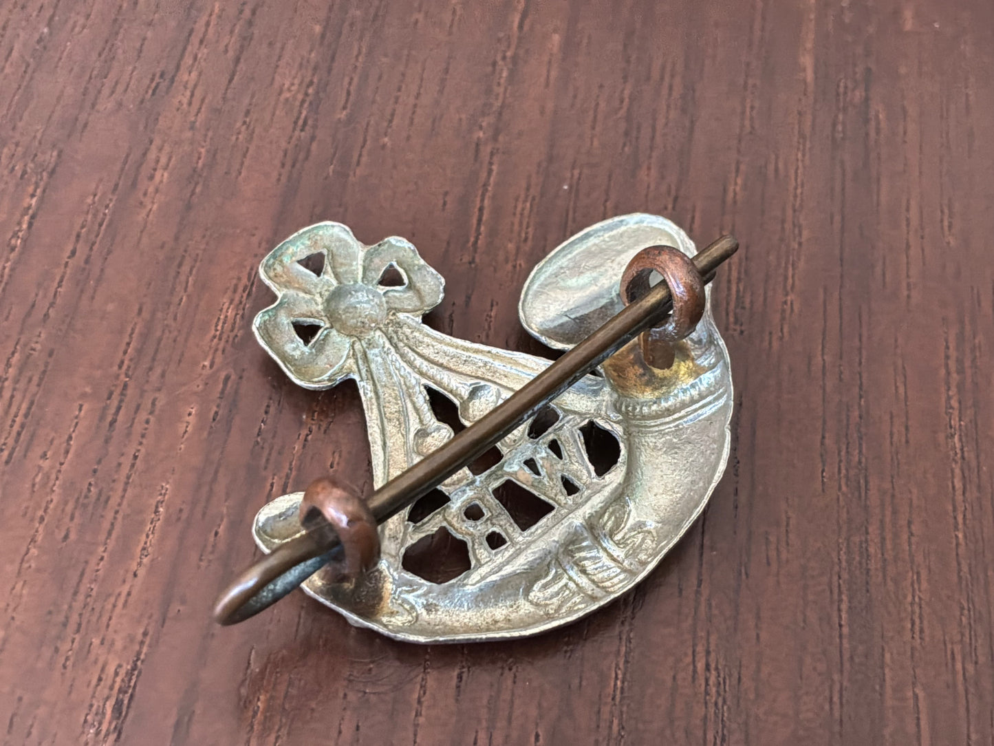 South African Witwatersrand Rifles (Wits Rifles) White Metal Collar Badge