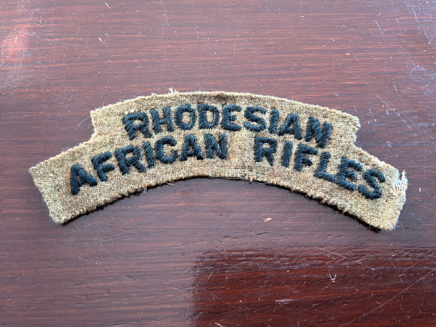 Rhodesian African Rifles (RAR) cloth shoulder title