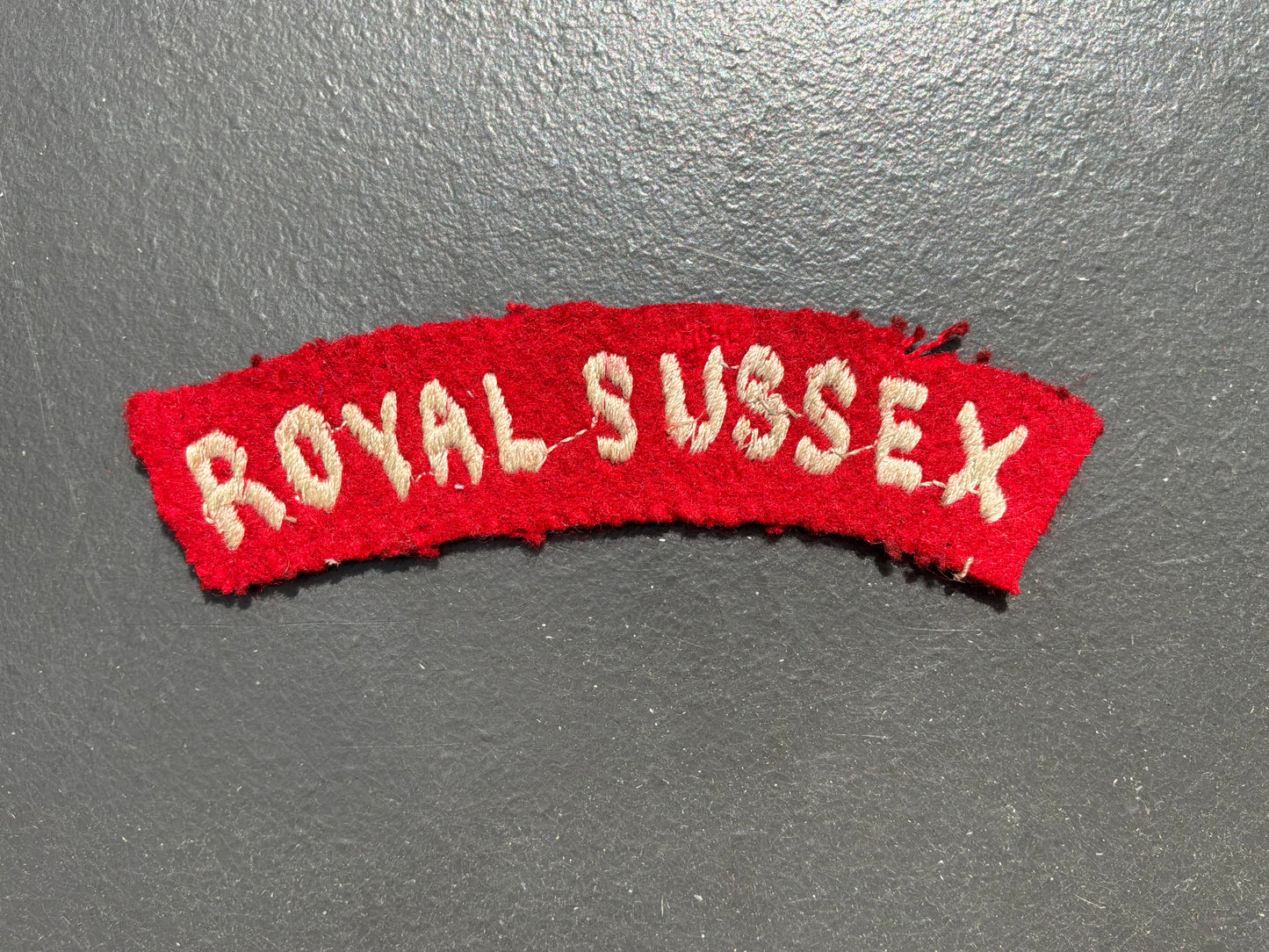 Korean War 1st Battalion ‘Royal Sussex’ theatre made cloth title.