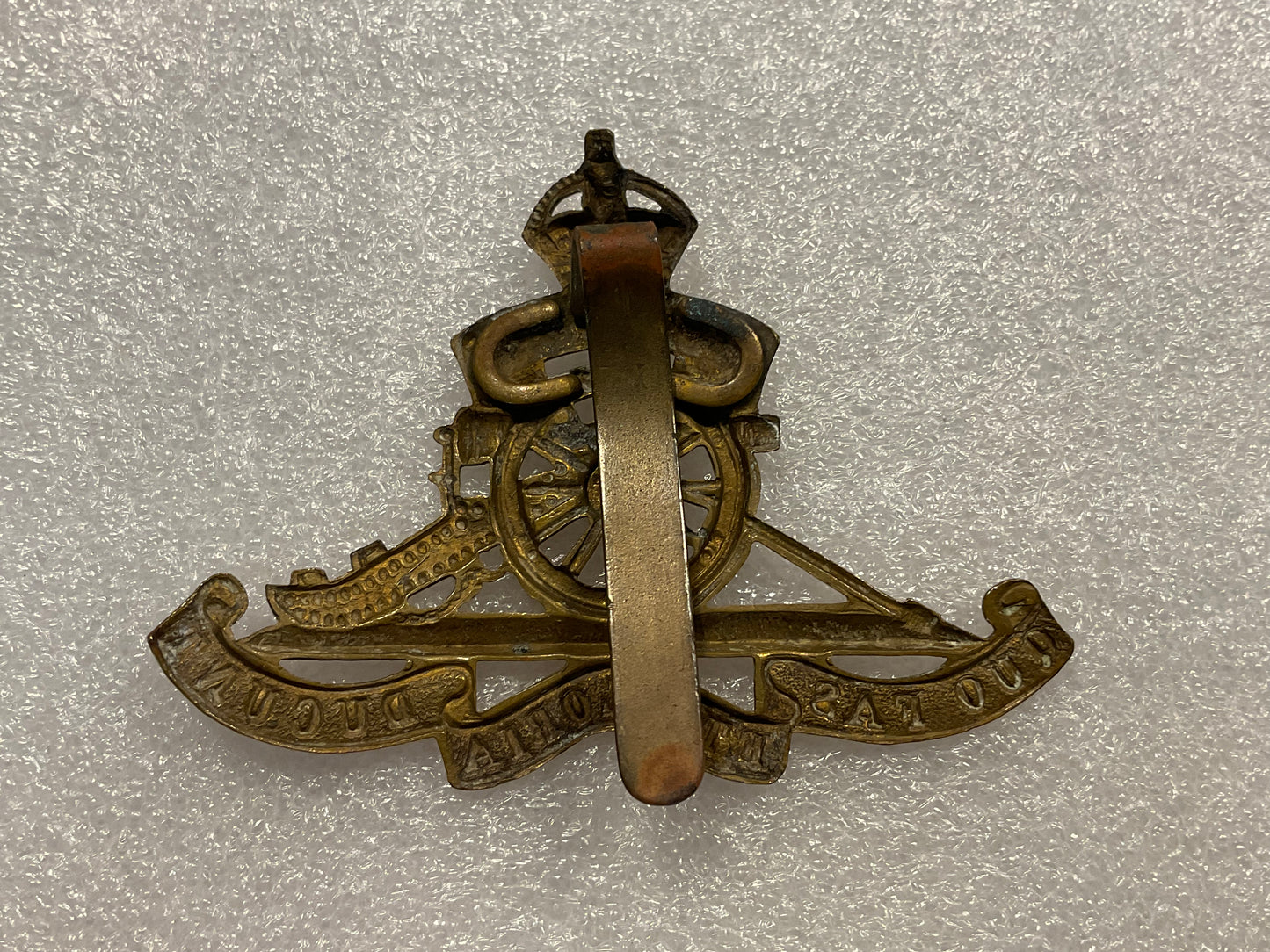 WW1 Royal Artillery ORs cap badge.