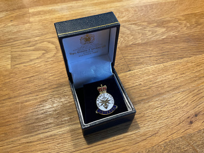 H.M Armed Forces Veterans lapel badge & issue box.