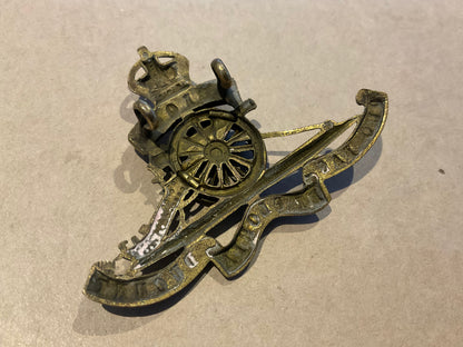 WW2 Ceylon Garrison Artillery brass cap badge