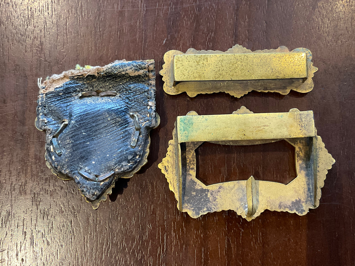 British & Commonwealth officers cross belt gilt fittings, 3 items.