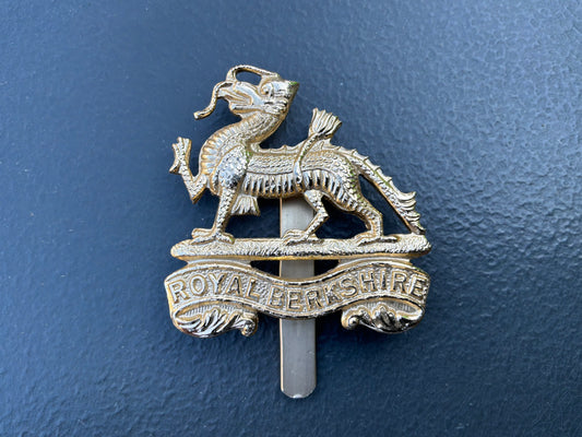 Royal Berkshire Regiment anodised cap badge
