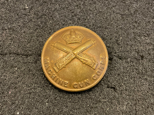 WW1 Machine Gun Corps large button by Gaunt & Son.