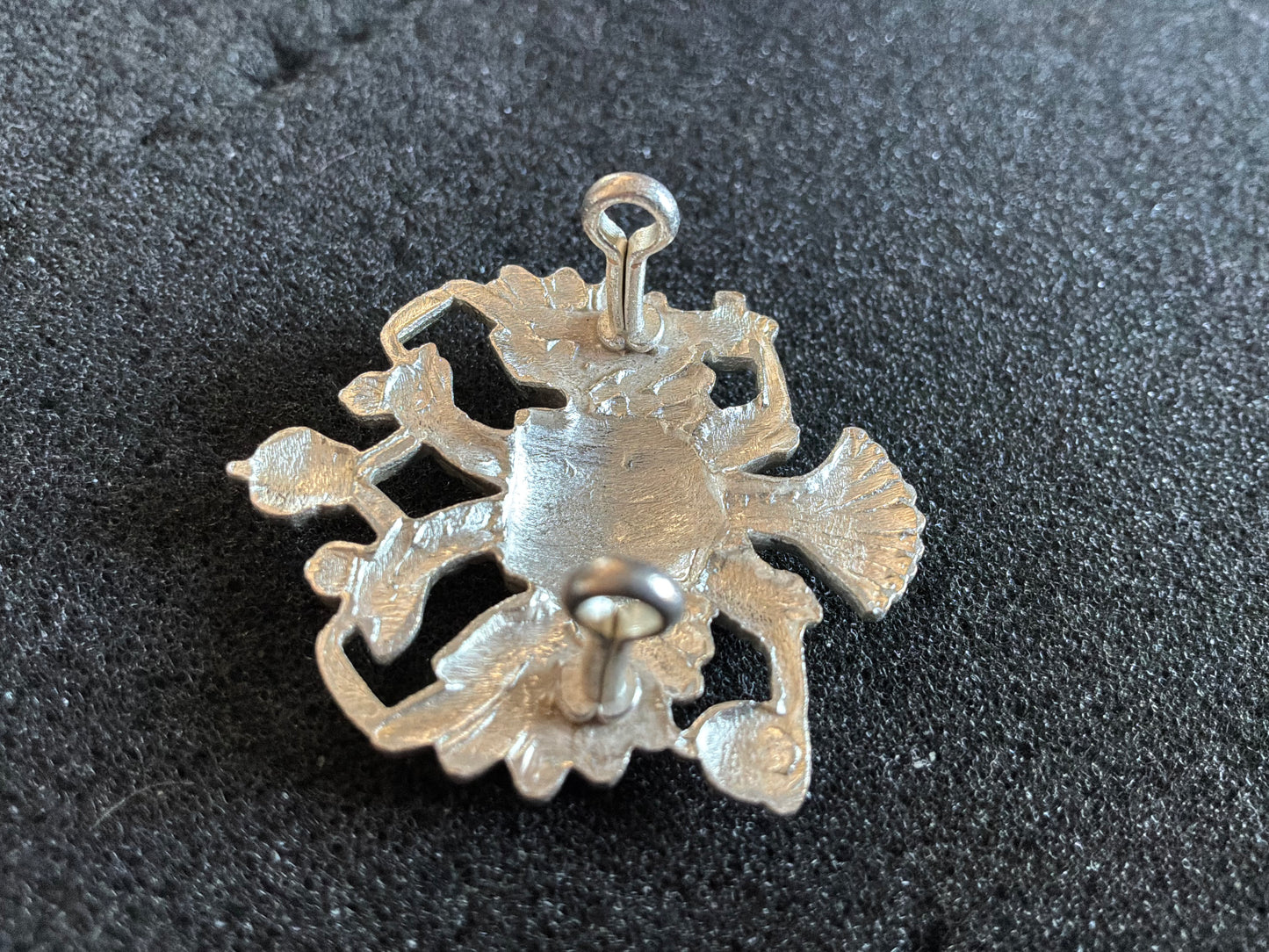 1st The Queen’s Dragoon Guards (QDG) Officers brushed silver cap badge.
