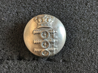 QVC Royal Regiment of Artillery (Vols) 1855-73 button.