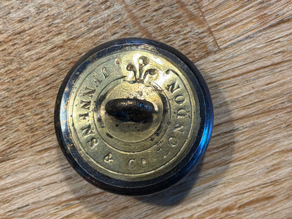 Officers QVC Durham Light Infantry officers button 1881-1902