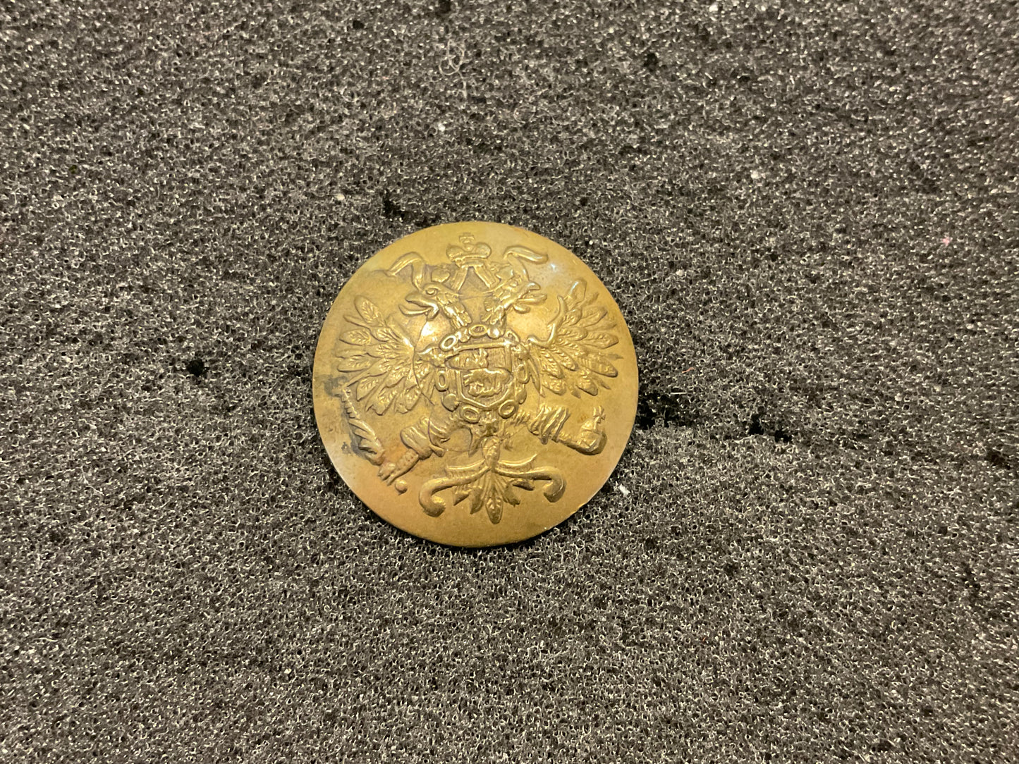 WW1 Imperial Russian military button, large 22mm size.
