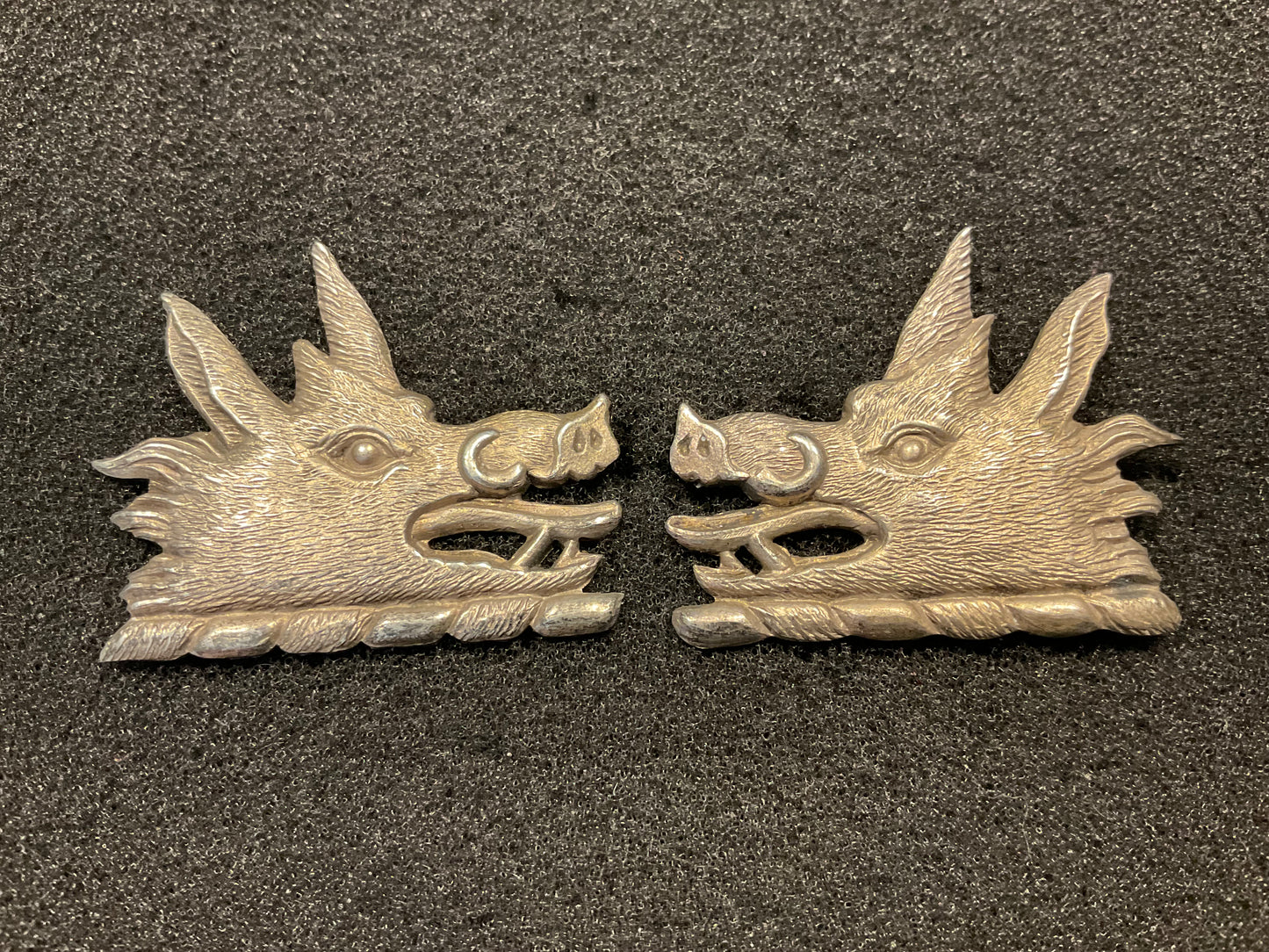 Canadian Lorne Rifles (Scottish) silvered collars