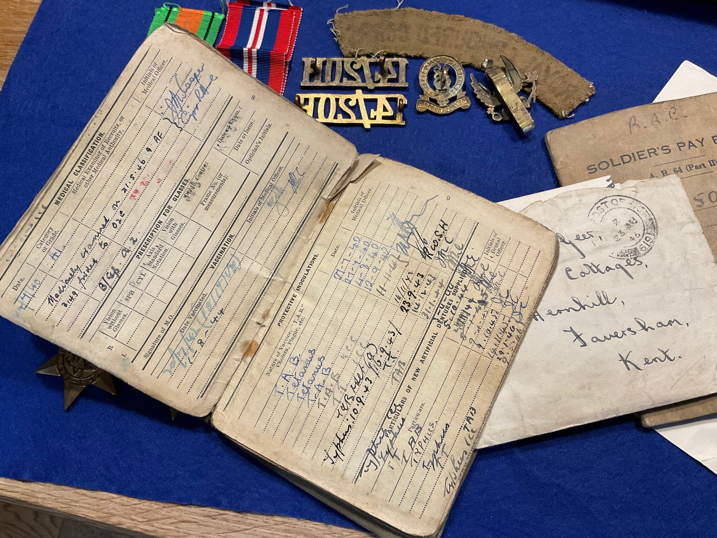 WW2 14/20th Hussars, Medals, Pay books & Insignia (Sherman Tanks)