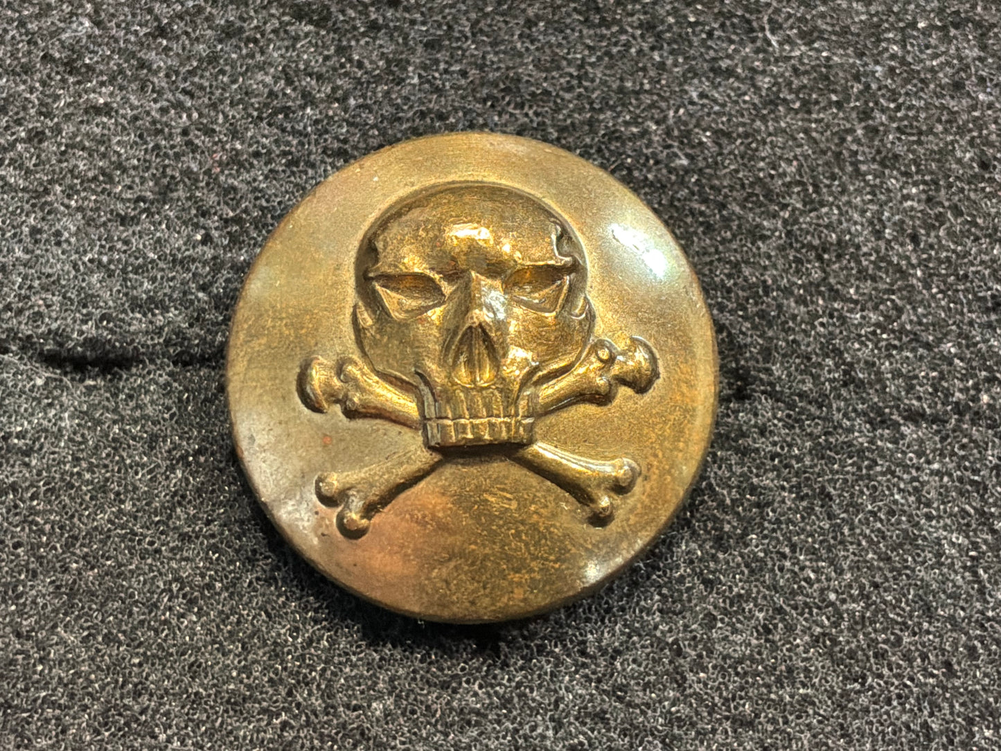 17/21st Lancers brass 24mm ORs button