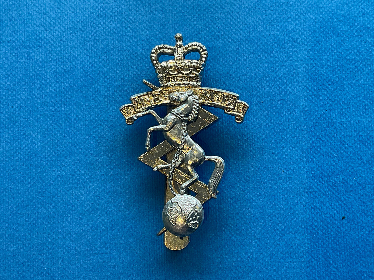 Anodised R.E.M.E cap badge by Marples & Beasley Birmingham