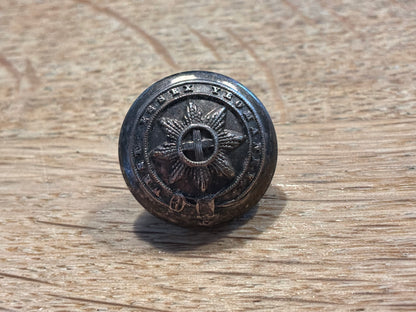 West Essex Yeomanry s/plated officers coatee button C.1831-77