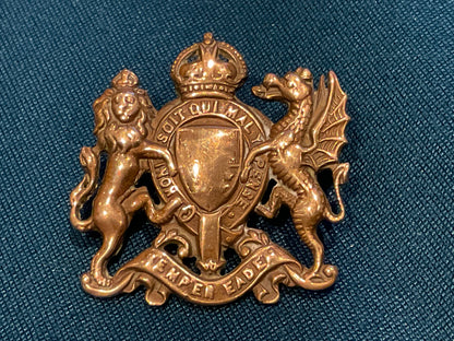Elizabeth College OTC, Guernsey , cap badge