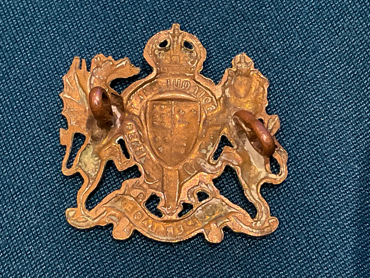 Elizabeth College OTC, Guernsey , cap badge
