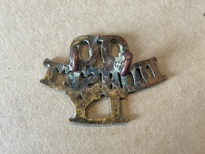 Queen's Own Dorset Imperial Yeomanry brass shoulder title.