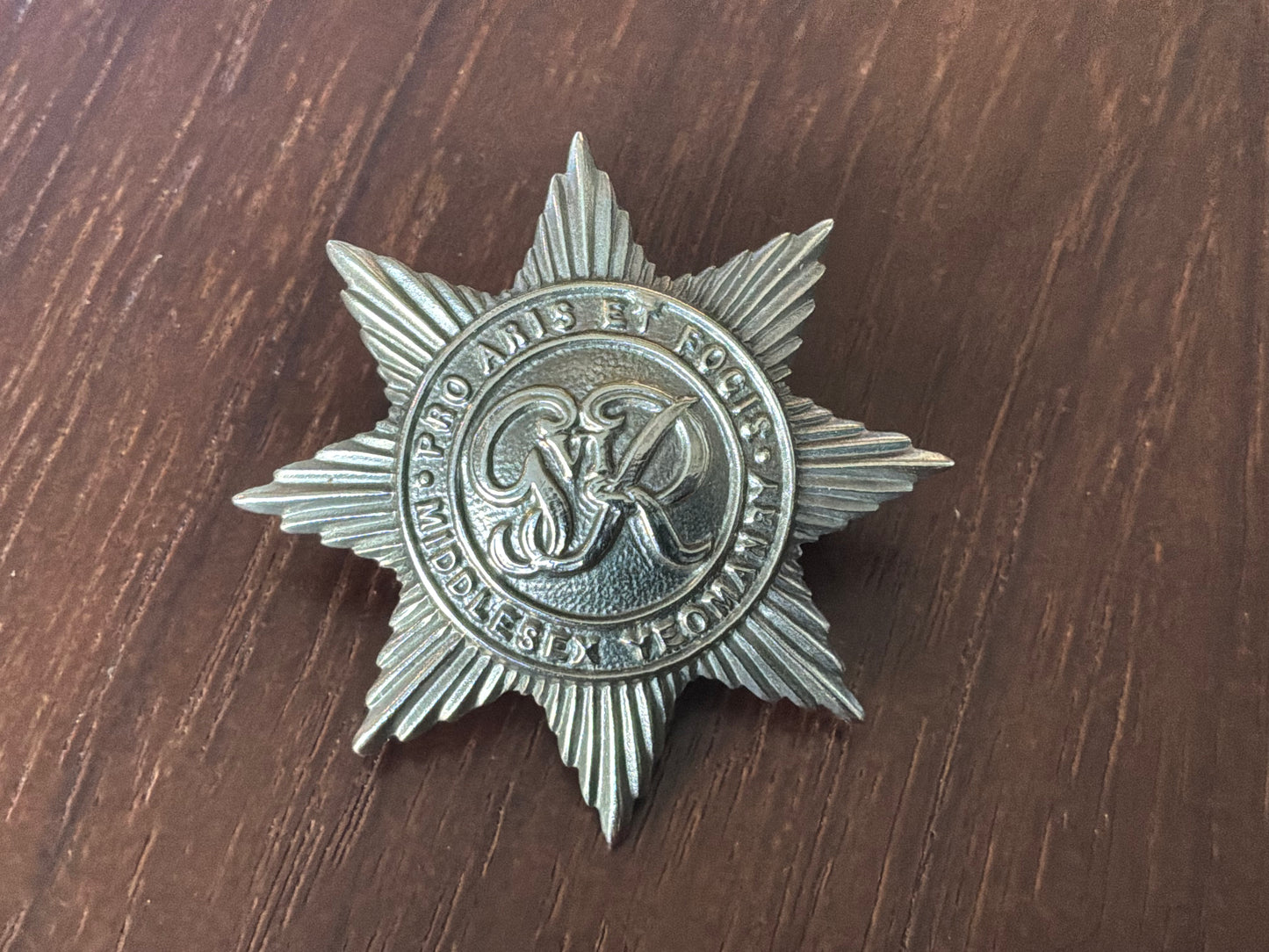 WW2 Middlesex Yeomanry cap badge