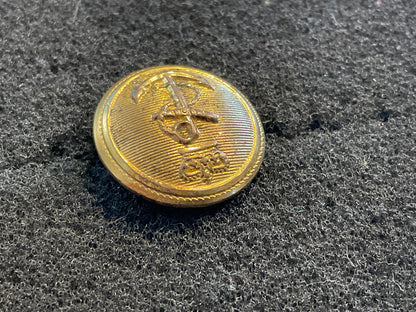 Circa 1827 Royal Navy Executive Officers gilt button by Hammond Turner.