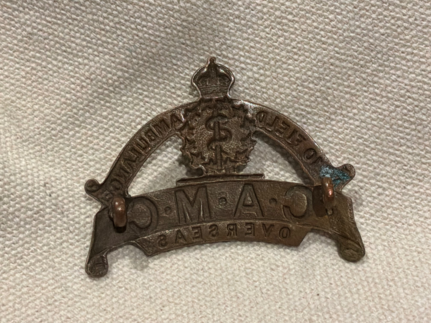 WW1 No10 Field Ambulance C.A.M.C brass shoulder title