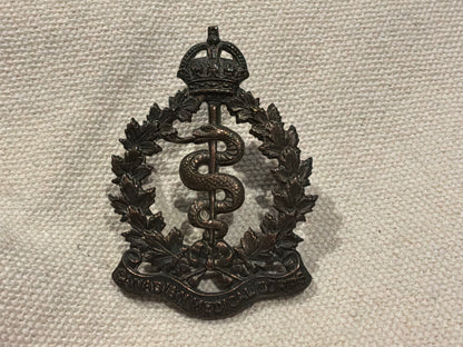 WW1 Canadian Army Medical Corps O.S.D cap badge